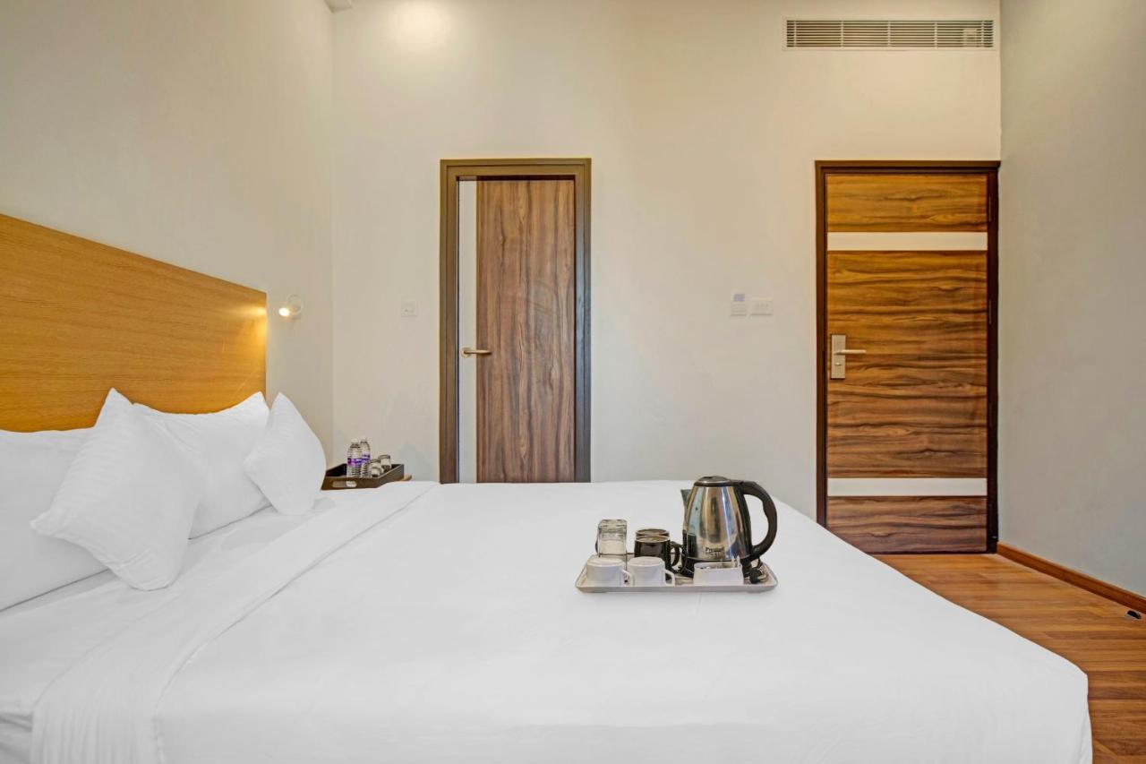 Upar Hotels - T Nagar Chennai Extérieur photo