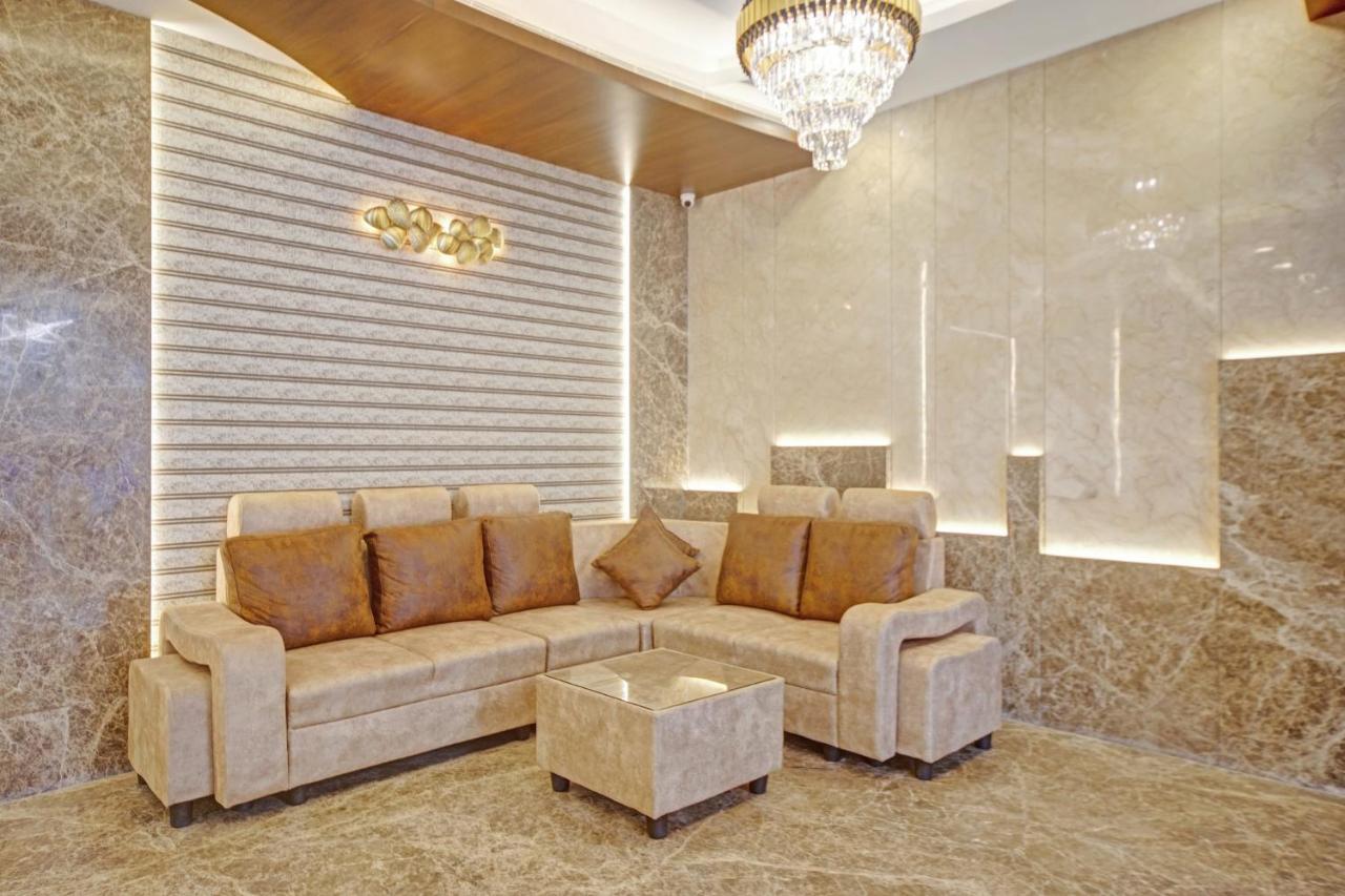 Upar Hotels - T Nagar Chennai Extérieur photo