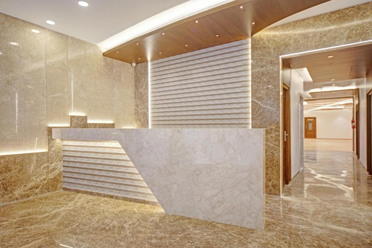 Upar Hotels - T Nagar Chennai Extérieur photo